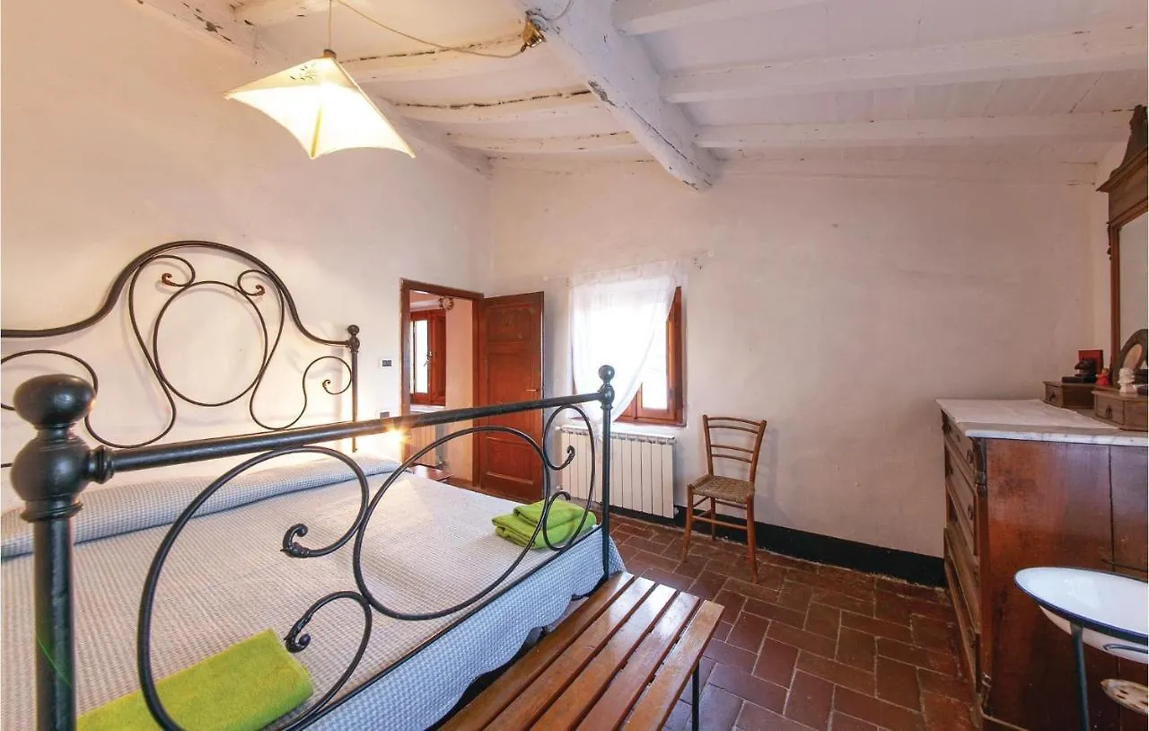 Cozy Home In Cardoso-Gallicano Lu With Kitchen Holiday home Cardoso