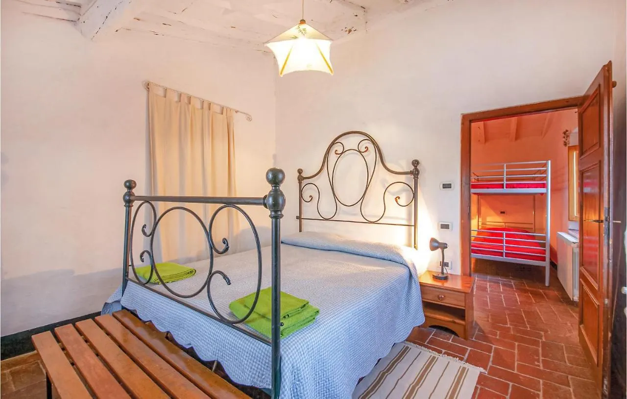 Holiday home Cozy Home In Cardoso-Gallicano Lu With Kitchen